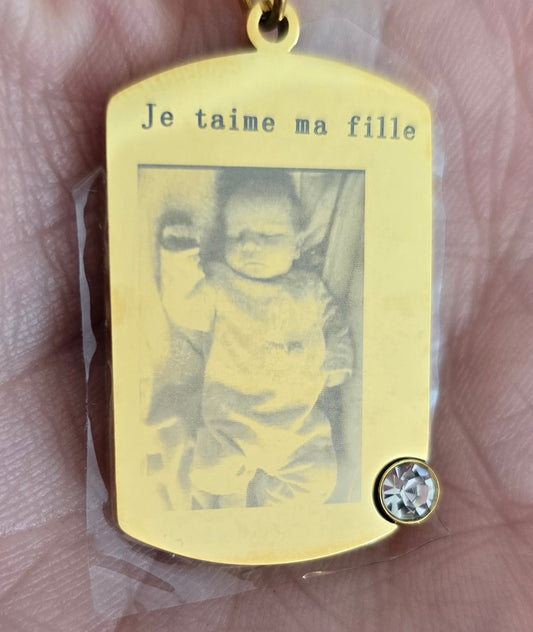 Collier a gravé avec photos texte , prénom , ou initiale.