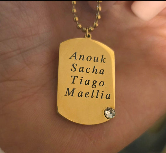 Collier a gravé avec photos texte , prénom , ou initiale.